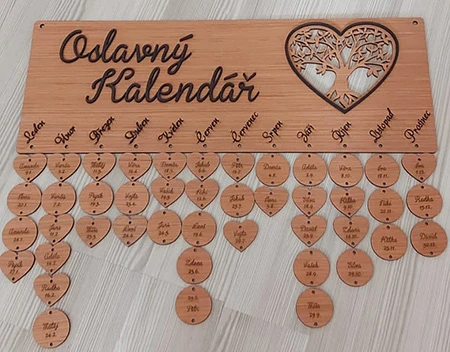 Kalendář z překližky – laserové řezání a gravírování